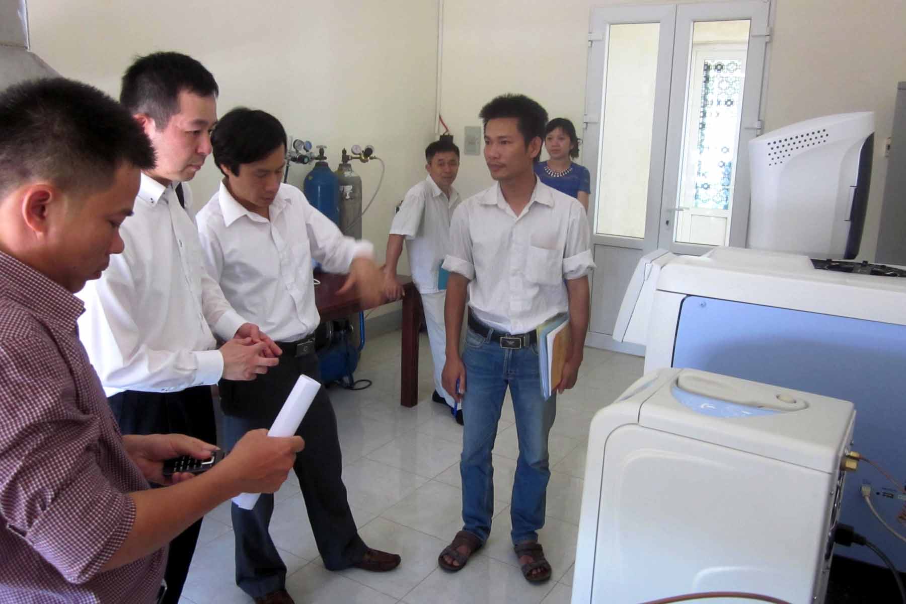 tham phong thi nghiem.jpg